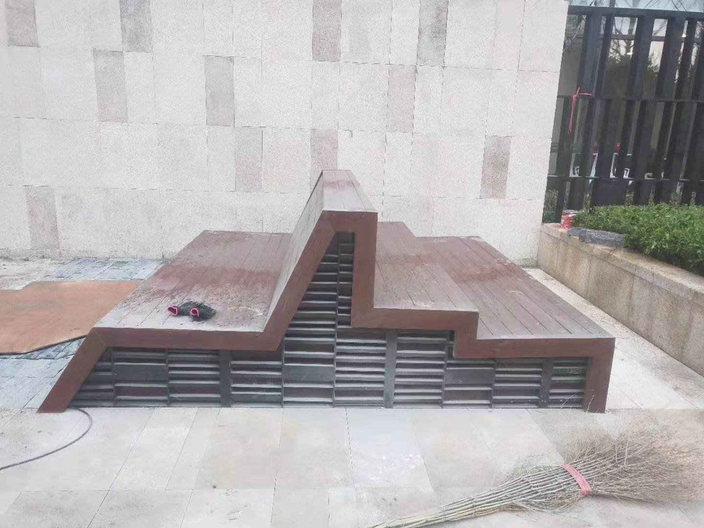 萬(wàn)達(dá)廣場(chǎng)